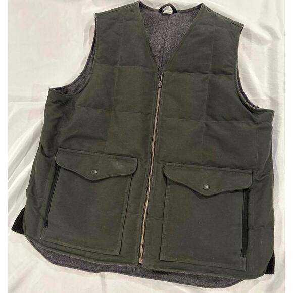 C.C Filson Co. Buckland Reversible Wool Vest Size: L
